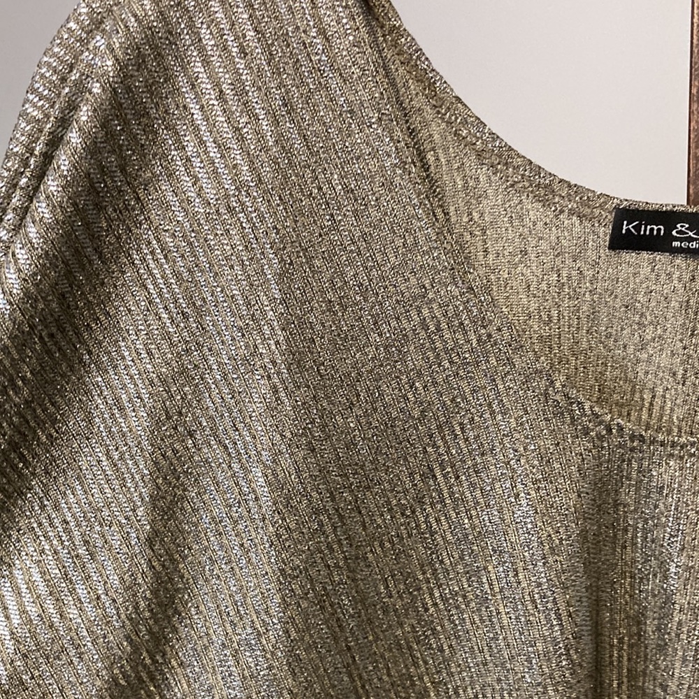 Metallic Top - Picture 5 of 5